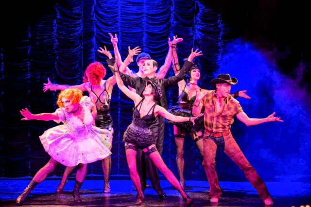 cabaret-musical-foto-03-s.zenker-j.jandl-e.talamini-t.fischer-t.hoefner-m.marier-s.seale-ckerstin-schomburg--scaled (Medium)